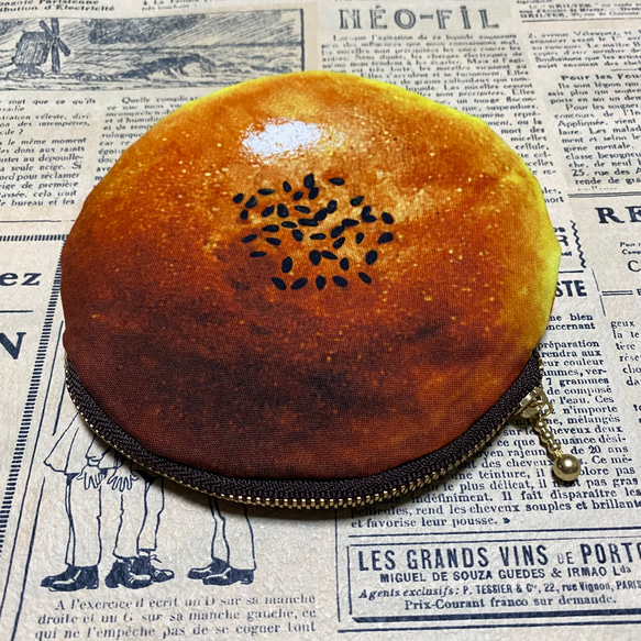 本物みたいなあんぱんポーチ 2枚目の画像