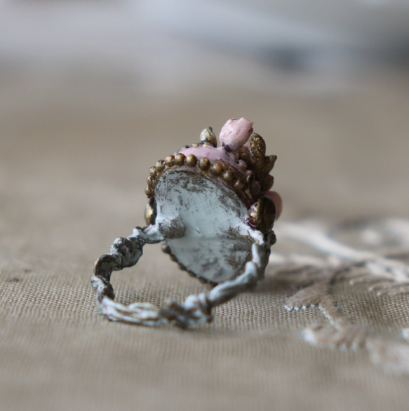 Pompadour　ポンパドゥール　　　ロココピンクのバラの指輪 4枚目の画像