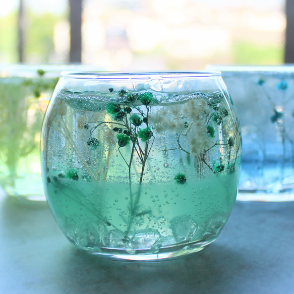 グリーンフラワーキャンドルホルダー1個 水晶とドライフラワーの浄化ジェルキャンドルホルダー（グリーン