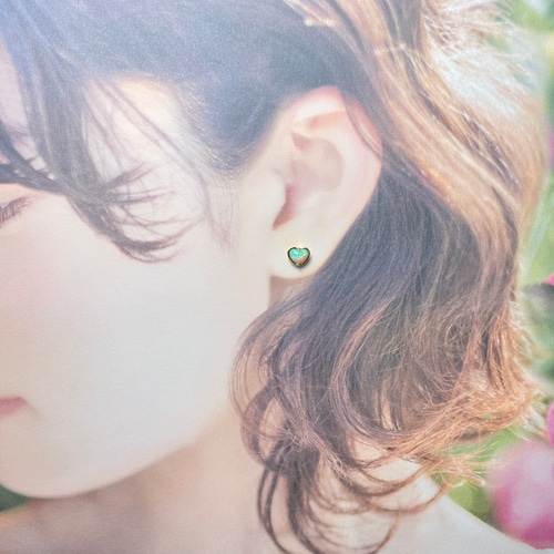 K18天然オパールハート片耳ピアス オーストラリア産原石から磨いた1点