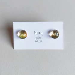 オーロラガラスの一粒ピアス　パールキャッチ 9枚目の画像