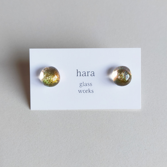 オーロラガラスの一粒ピアス　パールキャッチ 9枚目の画像