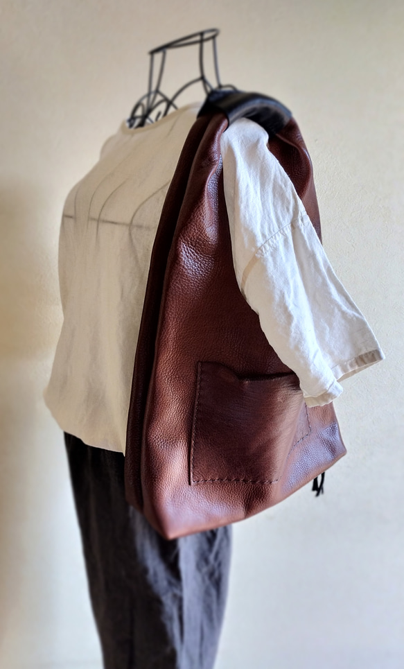 one shoulder bag　濃いブラウン✗黒　オイルシュリンクレザー 12枚目の画像