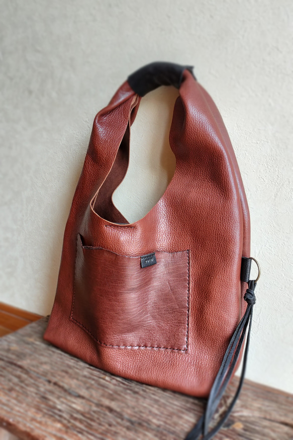 one shoulder bag　濃いブラウン✗黒　オイルシュリンクレザー 4枚目の画像