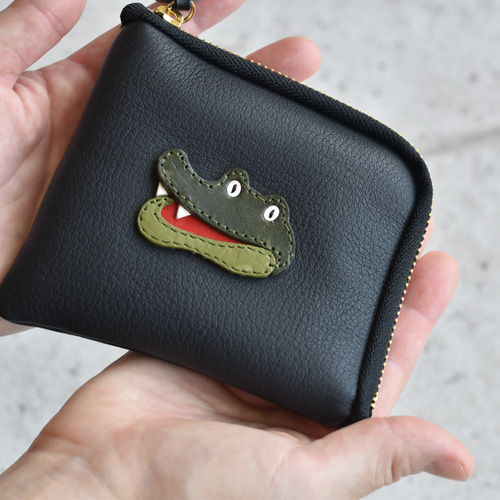 漁師の娘サイフ 黒色 ワニ 箱付き その他ミニ財布・コンパクト財布  