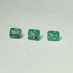 一点もの k18 Emerald Trio Emerald cut リング/ 受注制作 7枚目の画像