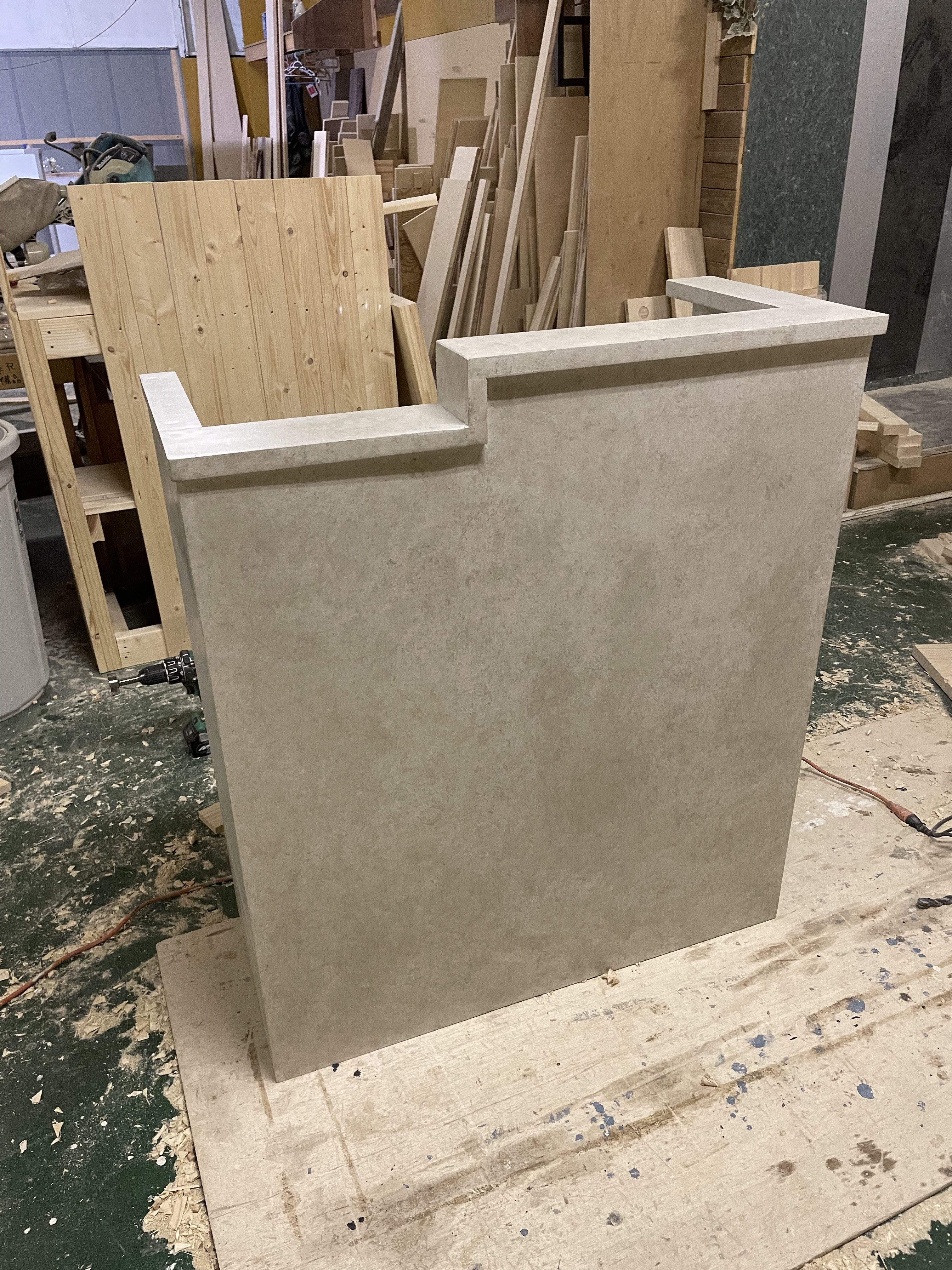 石っぽいカウンター　レジカウンター　レジ台　受付カウンター