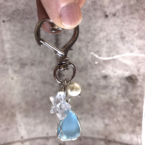 シーグラスキーホルダー シーグラスキーホルダー（ブルーグラス） キーホルダー sora