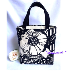 field of flower 両面　ふっくらまるみのトートバッグハンドメイド field of flower 両面 ふっくらまるみのトートバッグ