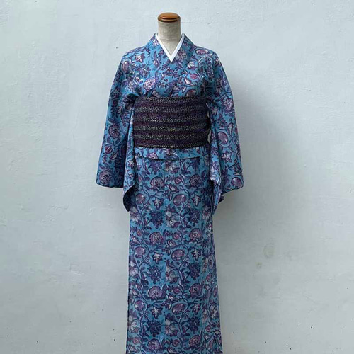 【美品・一度着用のみ】HitoMi 浴衣 モダン更紗柄 インド綿 美品・一度着用のみ】HitoMiさんのインド綿浴衣、着物でも