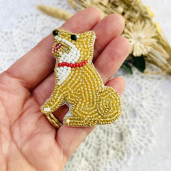 ビーズ刺繍のうちの子ブローチ・柴犬（茶） 2枚目の画像