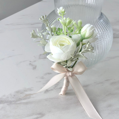 ウェディングブーケ アーティフィシャルフラワーブーケ ブートニア付き ホワイト ナチュラルグリーン♪ウェディングブーケ 芍薬 ブートニア付き