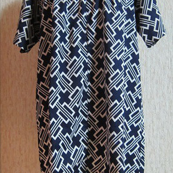 夏のホームドレス　着物リメイク浴衣地チュニック（幾何学模様）Ａ 1枚目の画像