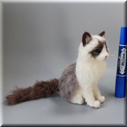 羊毛フェルト　猫　ラグドール　手のひらサイズ　ねこ　ネコ　猫フィギュア 8枚目の画像