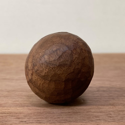 キノコの置物 木彫り 2体セット 台付き（素材：チェリー/ウォルナット/ホワイトアッシュ/水楢）（No.S2008） 10枚目の画像