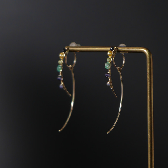#958 祖母綠和藍寶石欖尖形鉤形耳環/耳環 第2張的照片