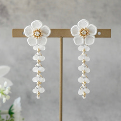 可憐な花のようなこころ　　※イヤリング価格となっております e72f9ffefdae68c477d0dffbdfa41f