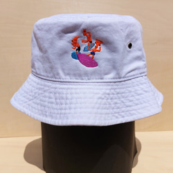 サーフィン ホワイト 刺繍 バケットハット 帽子 乗り物 夏 海 オリジナル ユニセックス ワンポイント 8枚目の画像