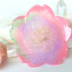 サクラ型の器【水晶さざれ入り】 その他アート 月日ノ彩 つきひいろ