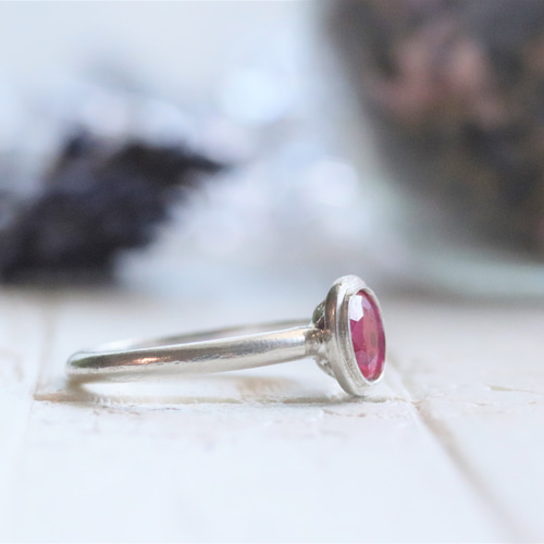 天然ピンクサファイア0.785カラットのシルバーリング 一点物 指輪