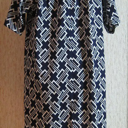 夏のホームドレス　着物リメイク浴衣地ワンピース（幾何学模様）B 4枚目の画像