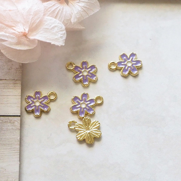 c*c様 て*様 金色フレーム 紫色オーバルチャーム