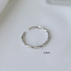 シルバー925 細目　ひねり　リング　指輪　silver925 フリーサイズ  大きさ調整可能 2枚目の画像
