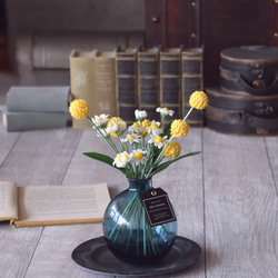 ◆粘土のお花◆　カモミール＆ビリーボタン（クラスペディア）　シンプルボトル　K841 2枚目の画像