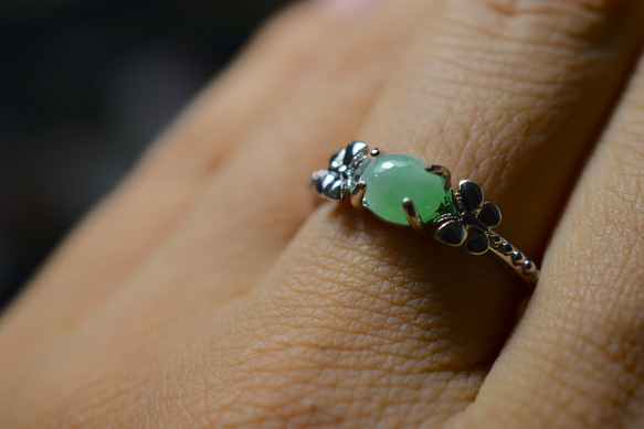ARG23-147 美品 ミャンマー産 天然 薄緑 本翡翠 リング 指輪 フリーサイズ 金属アレルギー対応 蝶々 9枚目の画像