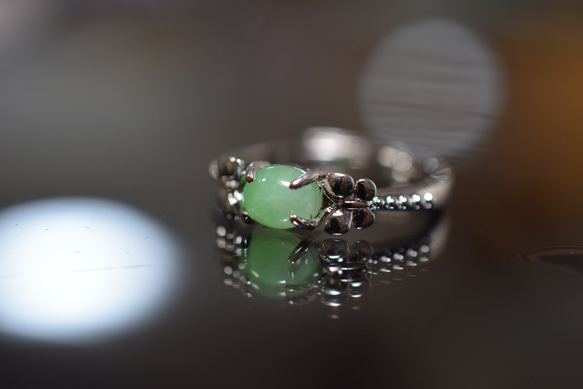 ARG23-147 美品 ミャンマー産 天然 薄緑 本翡翠 リング 指輪 フリーサイズ 金属アレルギー対応 蝶々 4枚目の画像