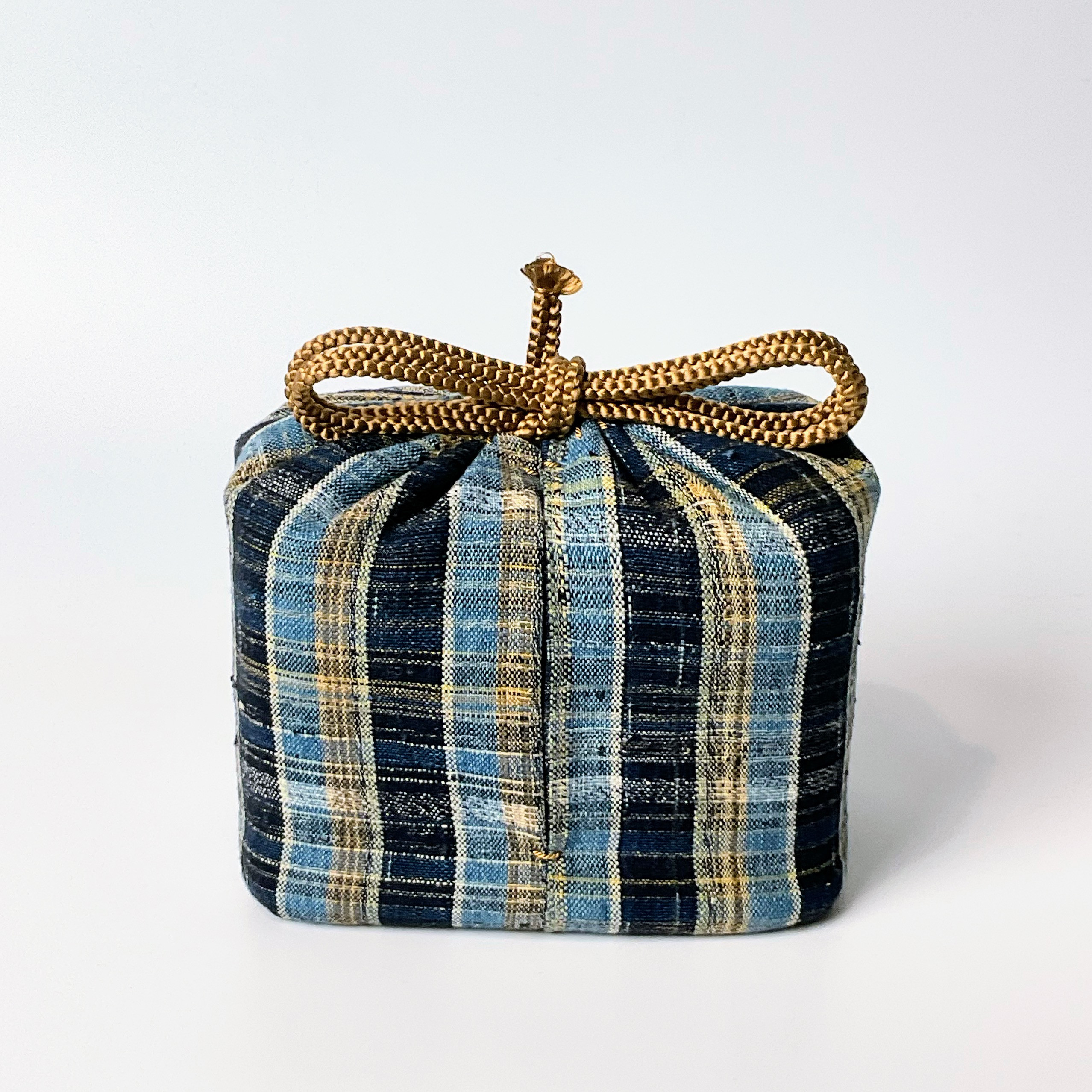 茶箱　衣装箱　裏トタン張　レトロ