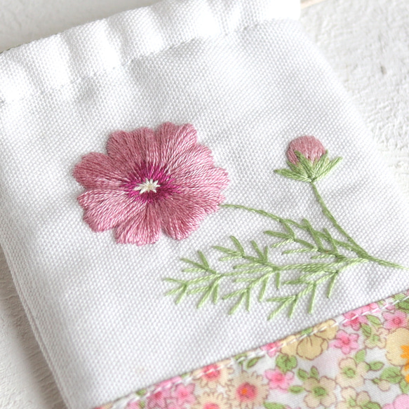 2410-14 小さな香り袋 豆サシェ 2個組 花刺繍入 SOLD→ご注文OK 筆箱