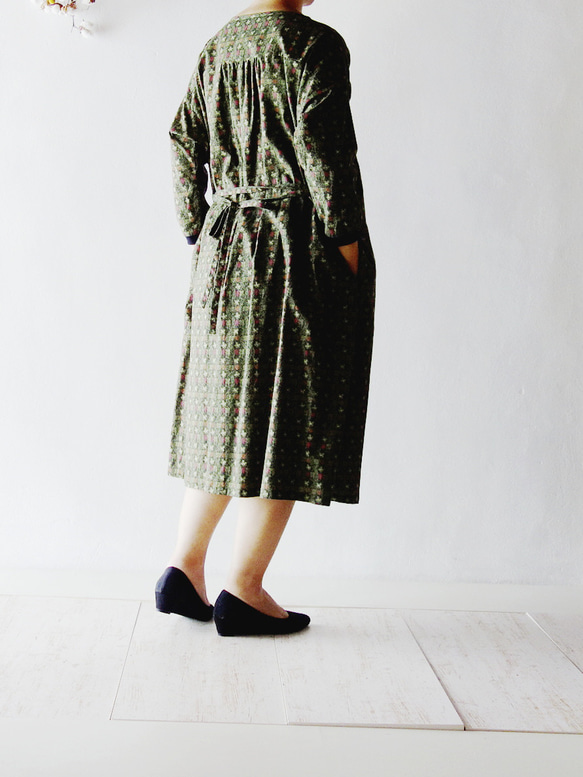 【蒲萄柄のワンピース】　秋　コットン100％　moda fabrics 3枚目の画像