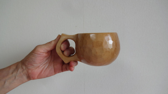 楓木雕刻咖啡杯 第4張的照片