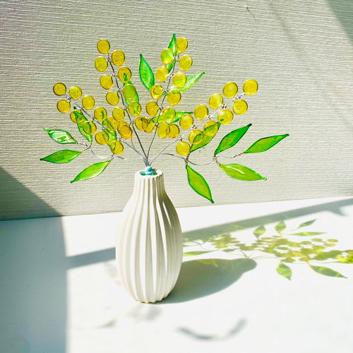 レジンヘアゴム ミモザ　レモン　ホワイト　ワイヤーフラワー　個性的　春 レジンヘアゴム ミモザ レモン ホワイト ワイヤーフラワー 個性的 春