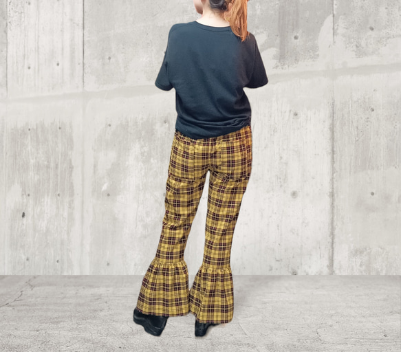 タータンチェック　裾フリル　フレアパンツ:yellow 4枚目の画像