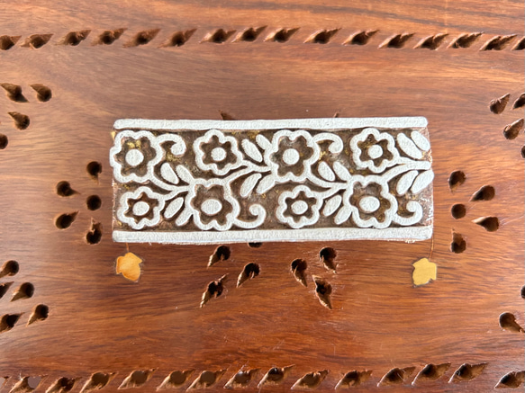 インド 木版 ハンド ブロック スタンプ プリント フラワー長 1枚目の画像