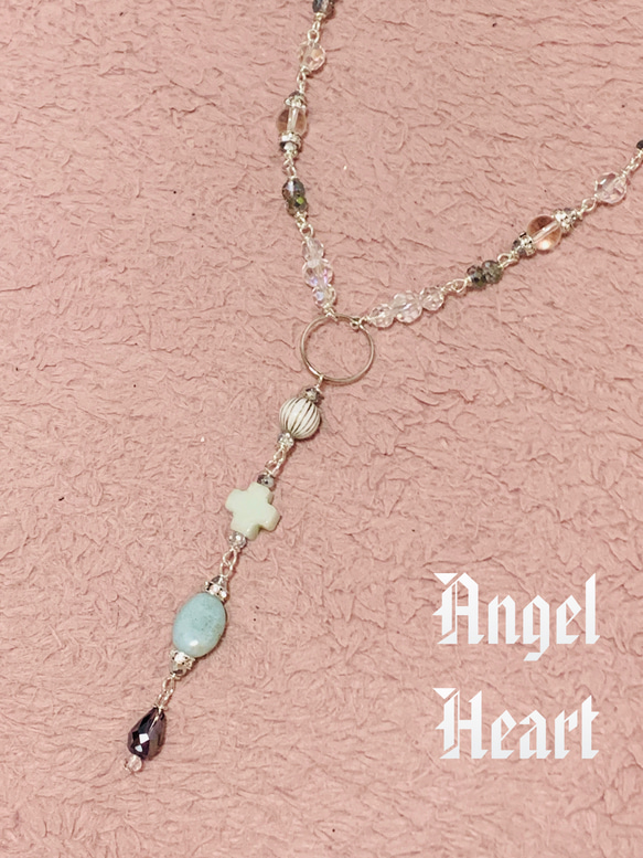 Angel　Heart～　天然石　水晶とアマゾナイト、フローライトと キラキラビーズのネックレス　 1枚目の画像