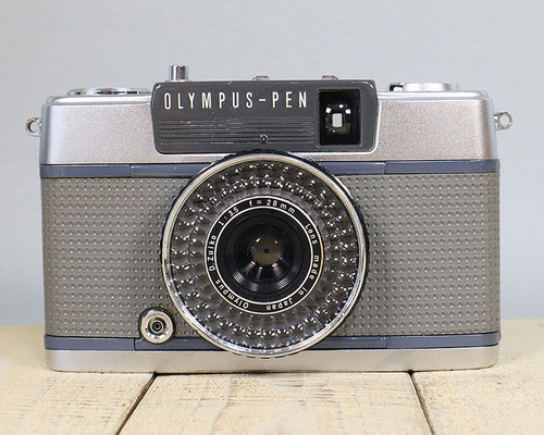 完動品】【3ヶ月保証】オールドフィルムカメラ OLYMPUS PEN EE-2 S/N