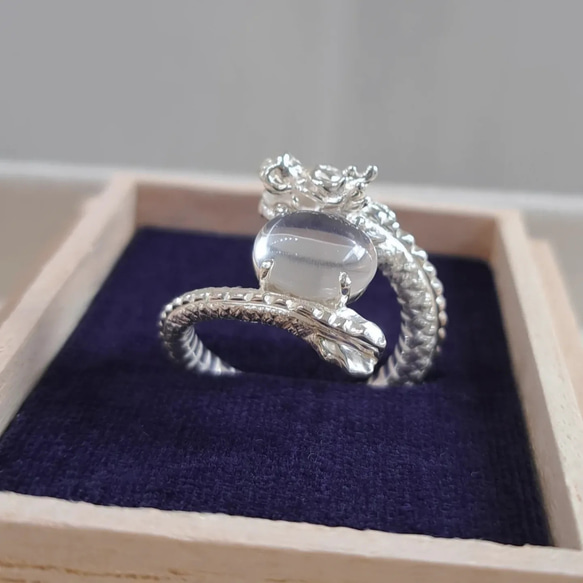 龍と水晶の指輪 】 龍リング 龍アクセサリー シルバー龍 ドラゴン 水晶