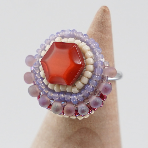 健談戒指 159 一種尺寸適合大多數珠繡戒指紅紫色超大戒指 第2張的照片