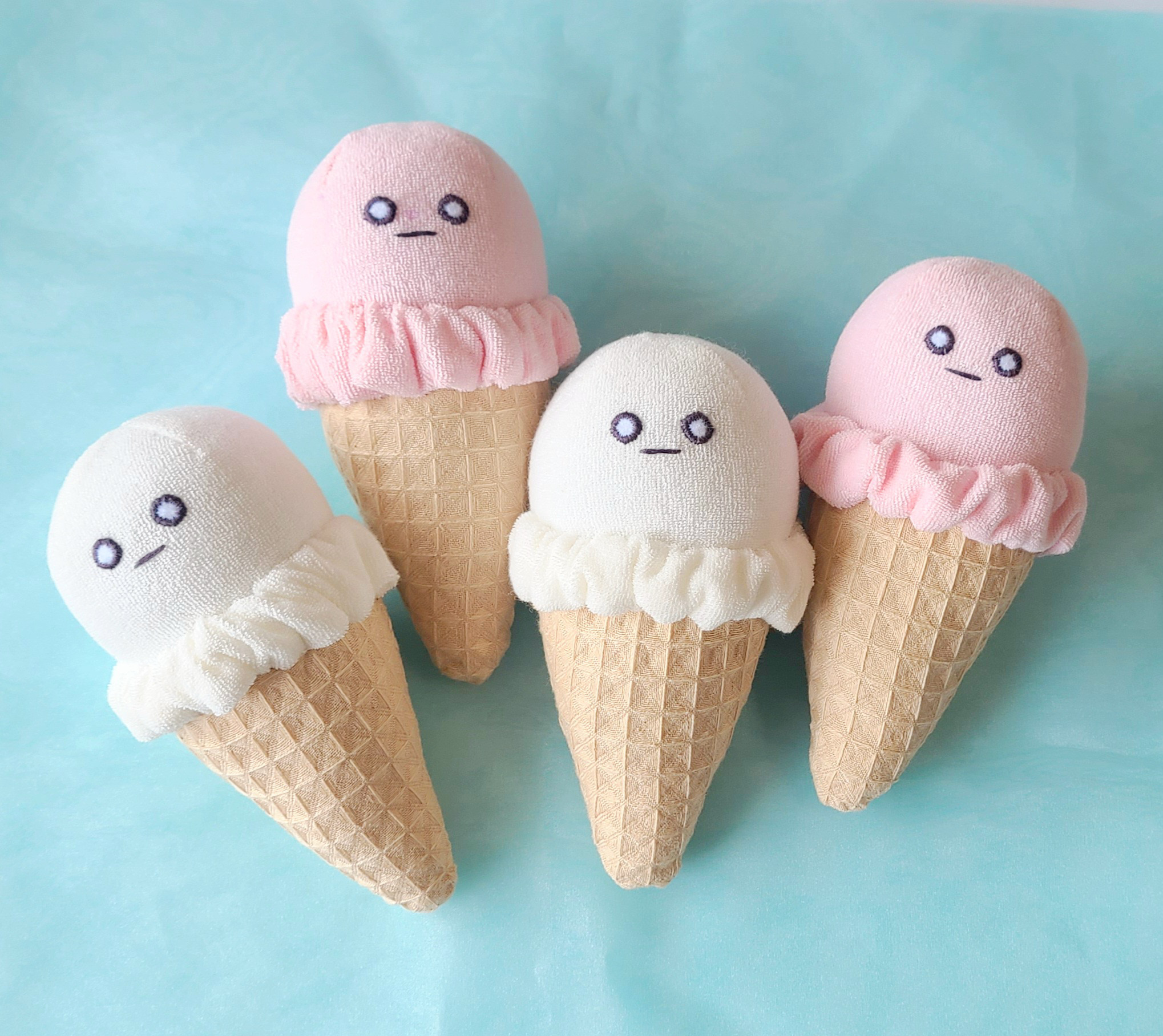 ネゴラ ストロベリーアイスクリーム ソフビ ピンク negora 限定品 小夏屋