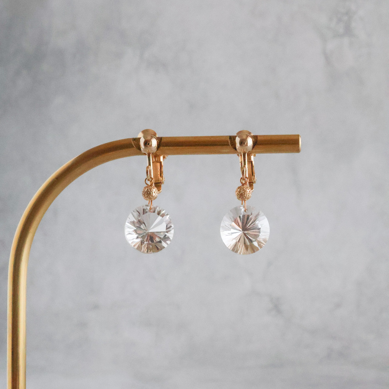 大粒 クリスタルクォーツ イヤリング（ピアス）