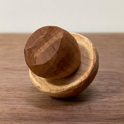 キノコの置物 木彫り 2体セット 台付き（素材：チェリー/メープル）（No.S2009） 17枚目の画像