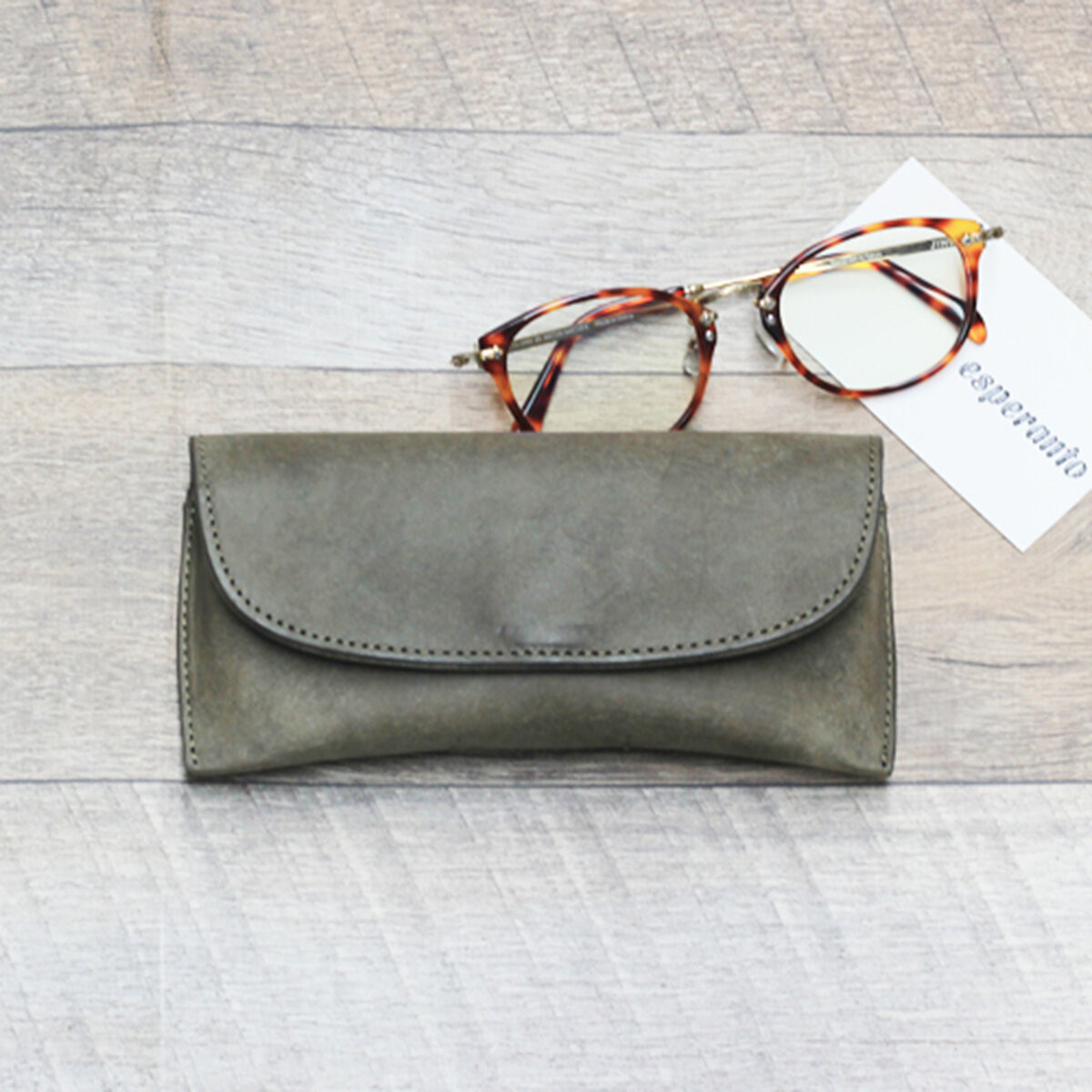 ［プエブロレザー］　メガネケース [ESP-6736]グレー