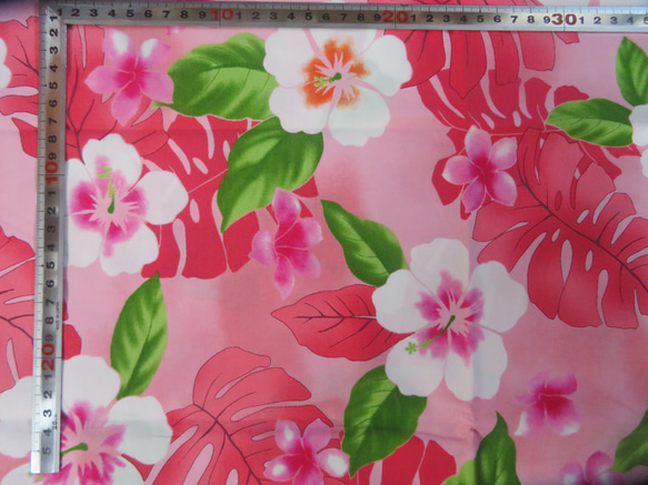 NEW!　ハワイアン　トロピカル　約108cm×90cm　カット布　I柄　コットン100％ (パープル、ピンク　の2色) 3枚目の画像