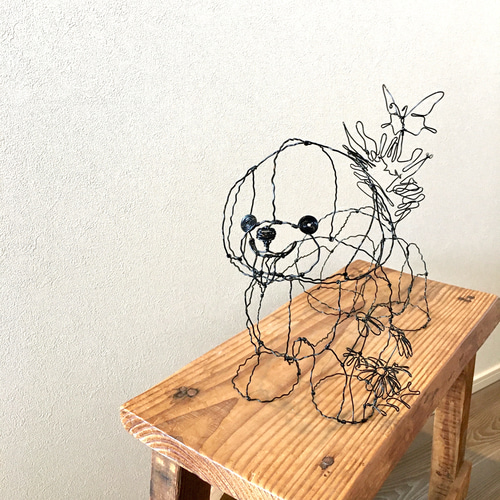 ワイヤーアート ワイヤークラフト ビションフリーゼ 蝶と遊ぶよ 立体