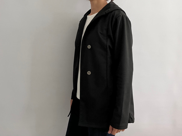 さらっと羽織って、きちんと見え。オンもオフも頼れるパーカージャケット　黒　ボタン付き PJ520 4枚目の画像