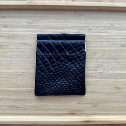 internal flex frame leather case 【black crocodile】 1枚目の画像