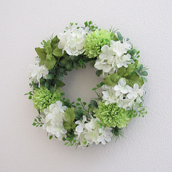 ホワイトグリーンのリース　造花　アーティフィシャルフラワー　ｃｍｗｈ088 3枚目の画像